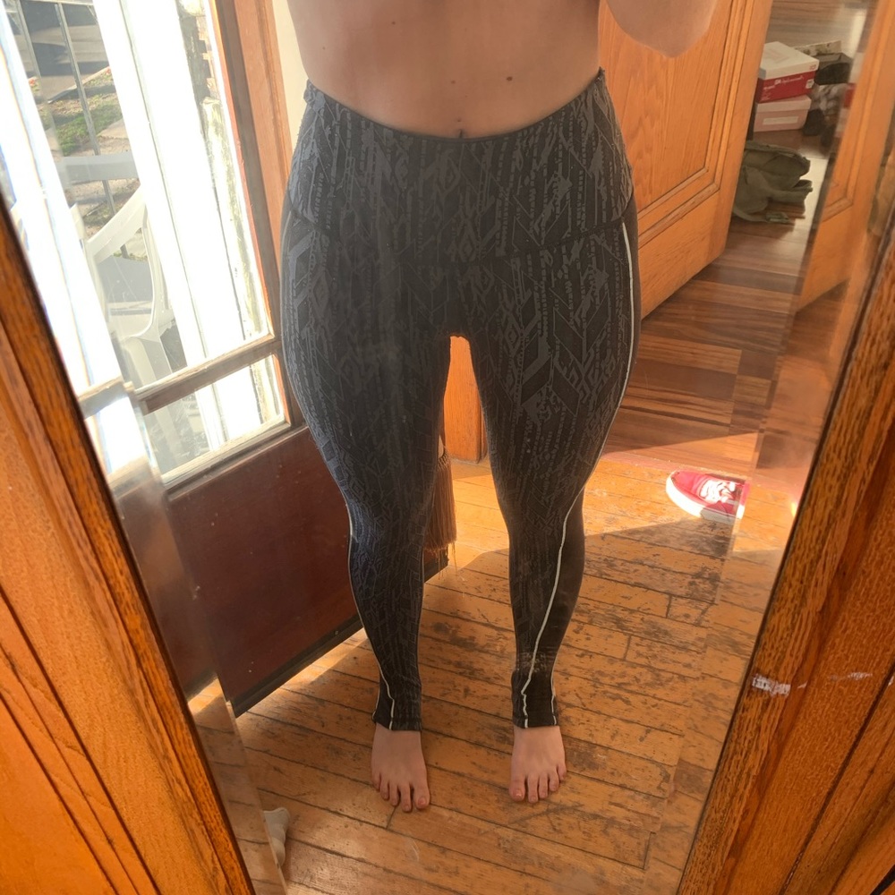 Victoria secret sport leggings. Reflective!